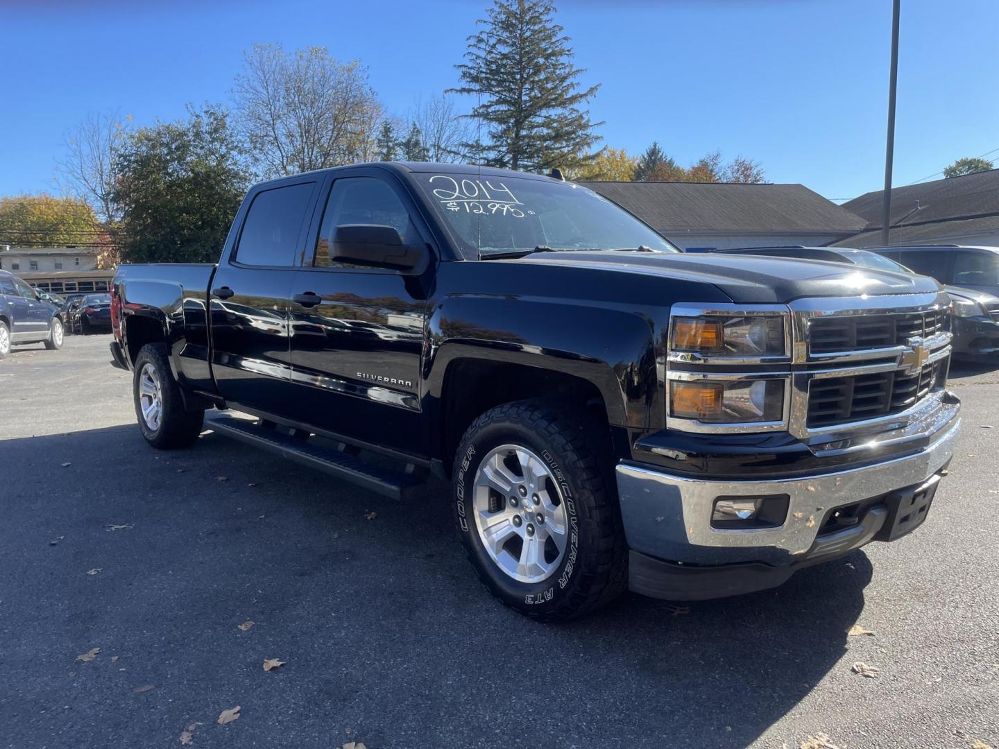 2014 black /black Chevrolet Silverado 1500 1LT Crew Cab 4WD (3GCUKREC1EG) with an 5.3L V8 OHV 16V engine, 6-Speed Automatic transmission, located at 101 N. Main Street, Muncy, PA, 17756, (570) 546-5462, 41.207691, -76.785942 - Photo#1