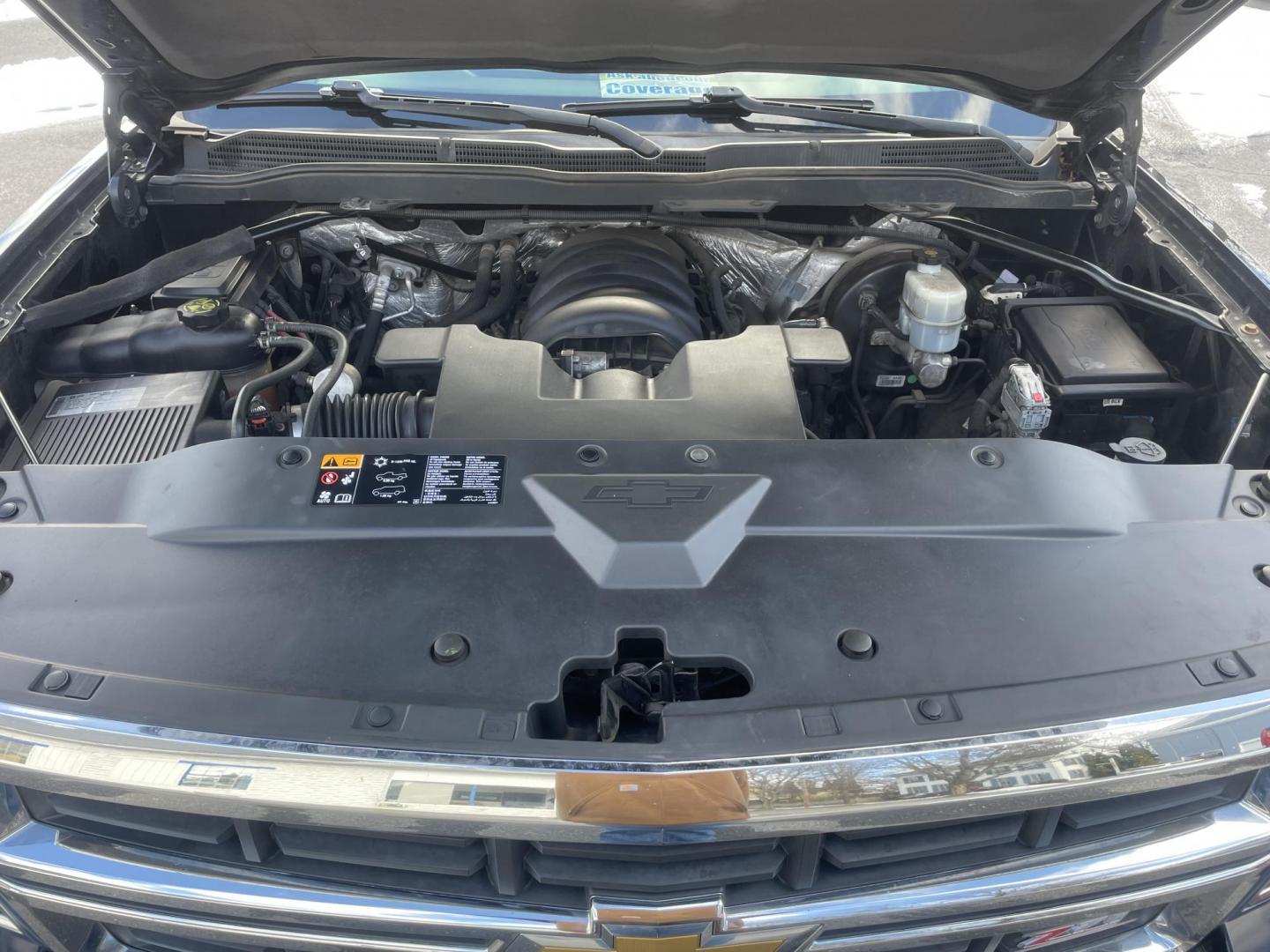 2014 black /black Chevrolet Silverado 1500 1LT Crew Cab 4WD (3GCUKREC1EG) with an 5.3L V8 OHV 16V engine, 6-Speed Automatic transmission, located at 101 N. Main Street, Muncy, PA, 17756, (570) 546-5462, 41.207691, -76.785942 - Photo#6