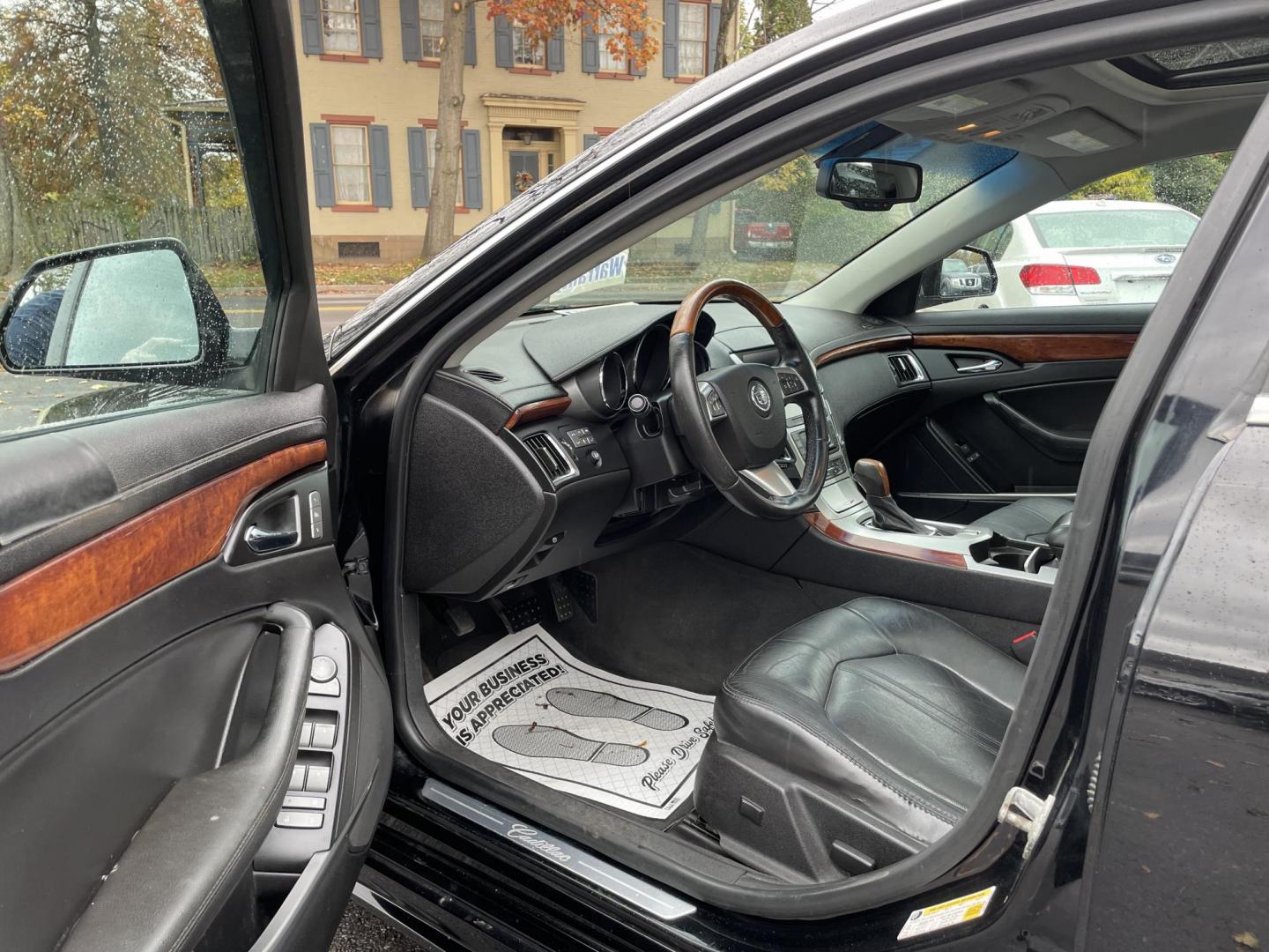 2011 black /black Cadillac CTS 3.0L Luxury AWD (1G6DG5EY7B0) with an 3.0L V6 DOHC 24V engine, 6-Speed Automatic transmission, located at 101 N. Main Street, Muncy, PA, 17756, (570) 546-5462, 41.207691, -76.785942 - Photo#6