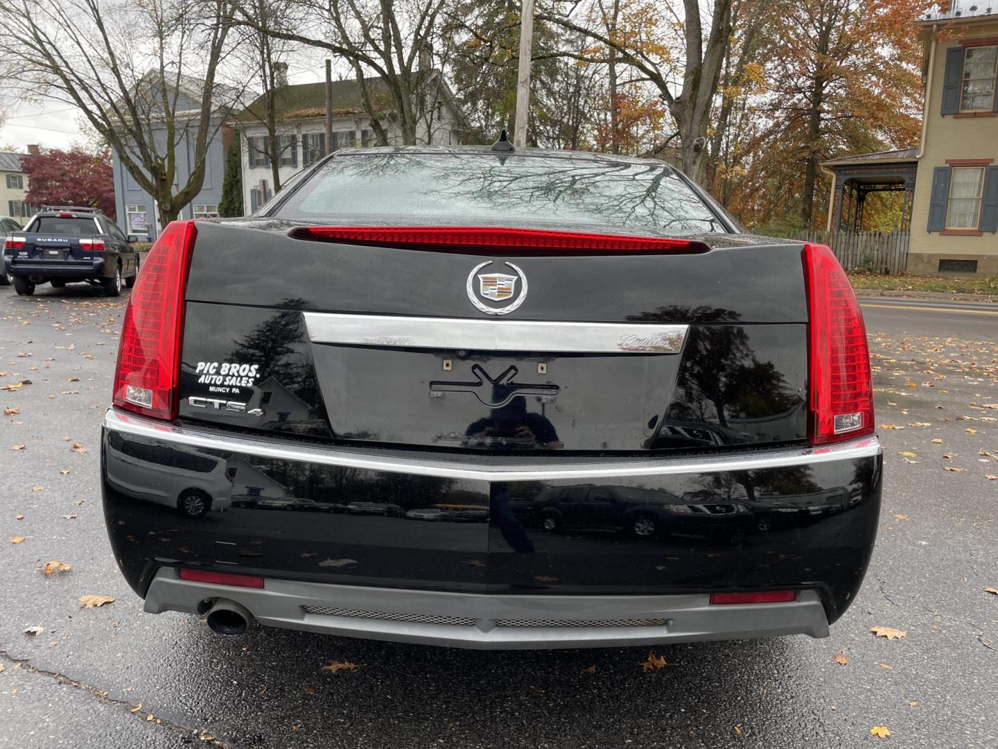 2011 black /black Cadillac CTS 3.0L Luxury AWD (1G6DG5EY7B0) with an 3.0L V6 DOHC 24V engine, 6-Speed Automatic transmission, located at 101 N. Main Street, Muncy, PA, 17756, (570) 546-5462, 41.207691, -76.785942 - Photo#5