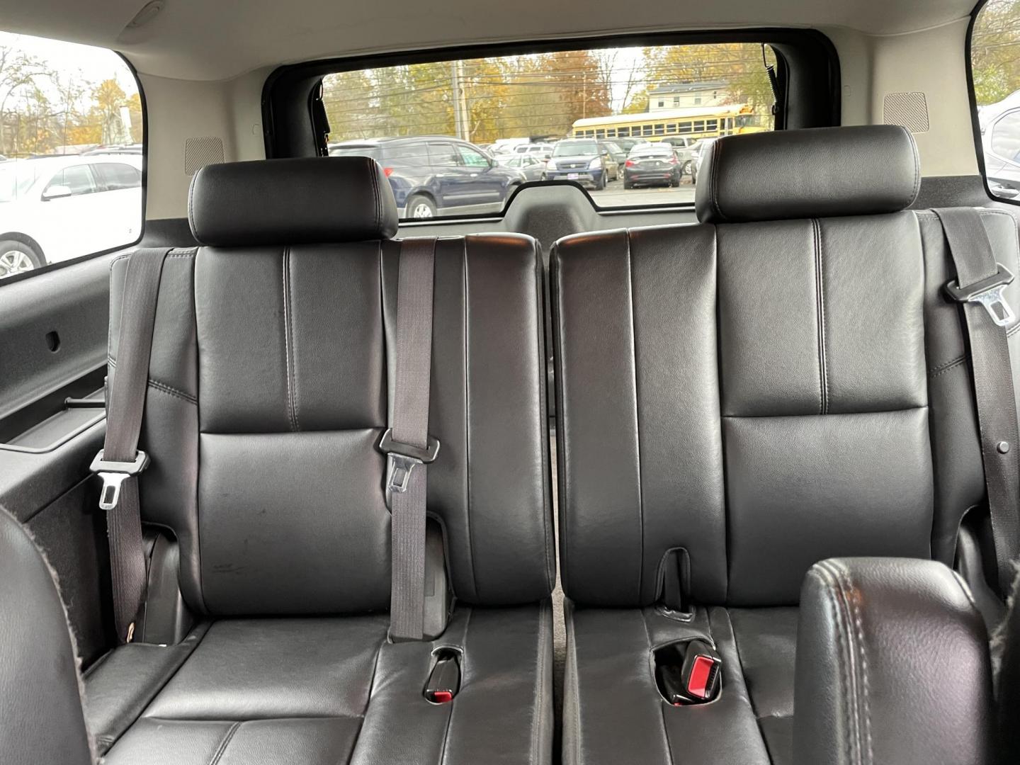 2011 Chevrolet Suburban LT 1500 4WD (1GNSKJE35BR) with an 5.3L V8 OHV 16V FFV engine, 4-Speed Automatic transmission, located at 101 N. Main Street, Muncy, PA, 17756, (570) 546-5462, 41.207691, -76.785942 - Photo#9