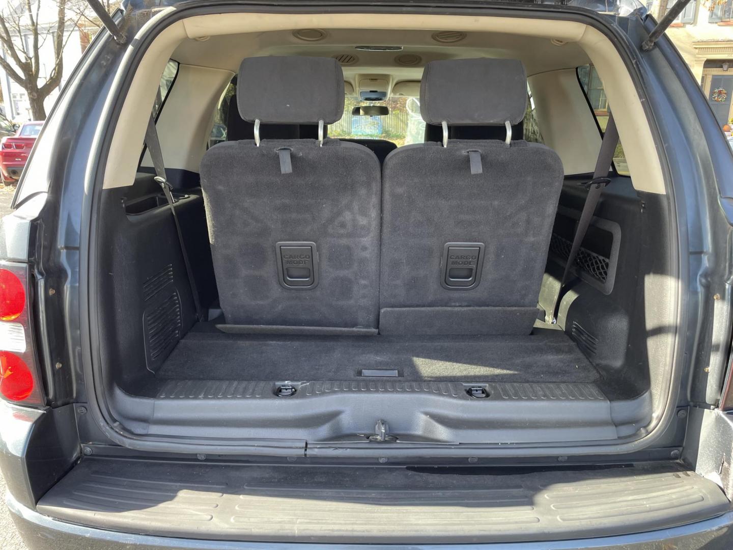 2010 Ford Explorer XLT 4.0L 4WD (1FMEU7DE2AU) with an 4.0L V6 SOHC 16V engine, 5-Speed Automatic transmission, located at 101 N. Main Street, Muncy, PA, 17756, (570) 546-5462, 41.207691, -76.785942 - Photo#7