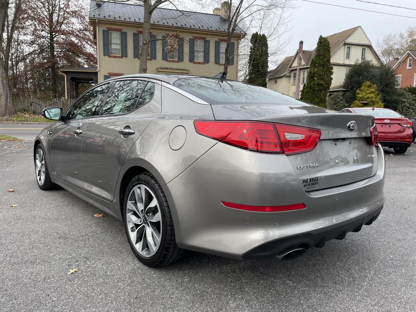 2015 Kia Optima SX Turbo (5XXGR4A65FG) with an 2.0L L4 DOHC 16V TURBO engine, 6-Speed Automatic transmission, located at 101 N. Main Street, Muncy, PA, 17756, (570) 546-5462, 41.207691, -76.785942 - Photo#5