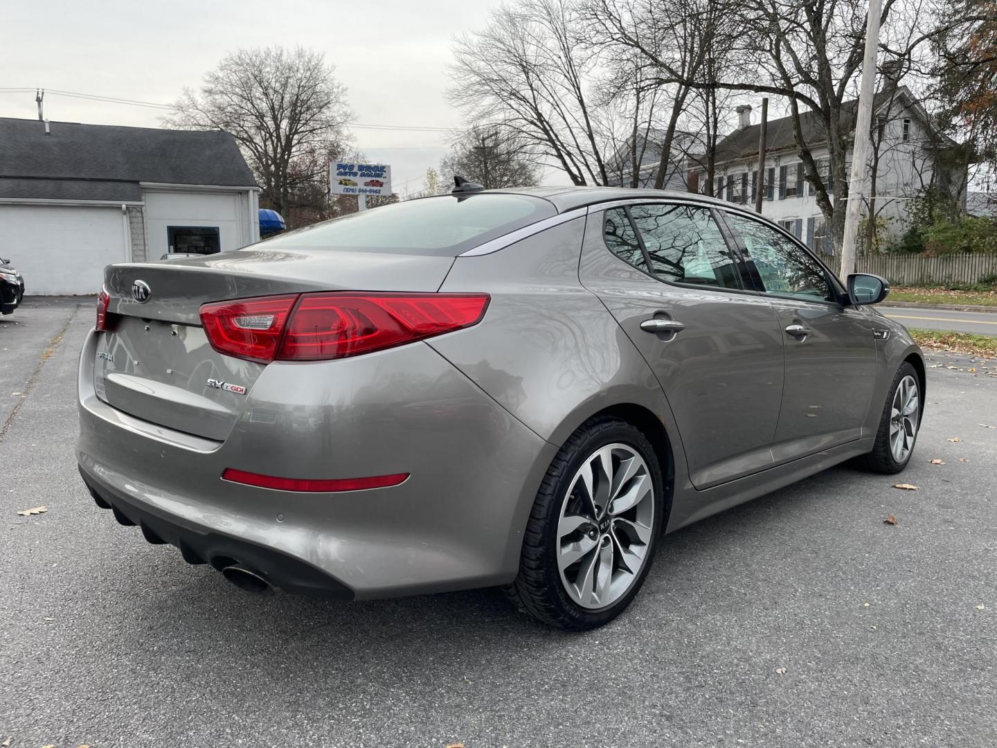 2015 Kia Optima SX Turbo (5XXGR4A65FG) with an 2.0L L4 DOHC 16V TURBO engine, 6-Speed Automatic transmission, located at 101 N. Main Street, Muncy, PA, 17756, (570) 546-5462, 41.207691, -76.785942 - Photo#4