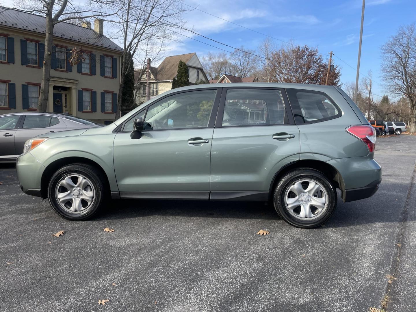 2014 Subaru Forester 2.5i (JF2SJAAC6EG) with an 2.5L H4 SOHC 16V engine, 6-Speed Manual transmission, located at 101 N. Main Street, Muncy, PA, 17756, (570) 546-5462, 41.207691, -76.785942 - Photo#3