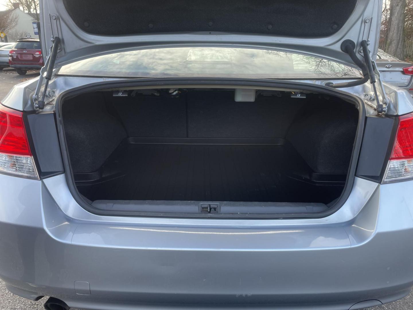 2013 Subaru Legacy 2.5i Limited (4S3BMBK67D3) with an 2.5L H4 SOHC 16V engine, Continuously Variable Transmission transmission, located at 101 N. Main Street, Muncy, PA, 17756, (570) 546-5462, 41.207691, -76.785942 - Photo#6