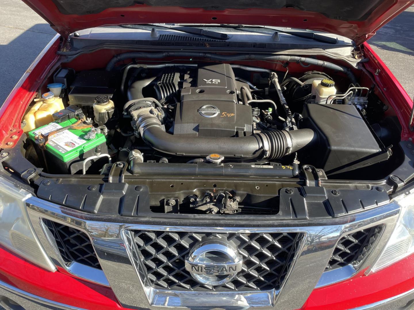 2011 Nissan Frontier SL Crew Cab 4WD (1N6AD0EV1BC) with an 4.0L V6 DOHC 24V engine, 5-Speed Automatic transmission, located at 101 N. Main Street, Muncy, PA, 17756, (570) 546-5462, 41.207691, -76.785942 - Photo#6