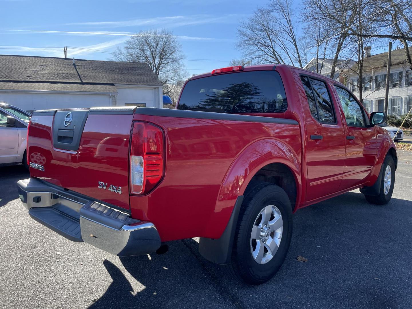 2011 Nissan Frontier SL Crew Cab 4WD (1N6AD0EV1BC) with an 4.0L V6 DOHC 24V engine, 5-Speed Automatic transmission, located at 101 N. Main Street, Muncy, PA, 17756, (570) 546-5462, 41.207691, -76.785942 - Photo#3