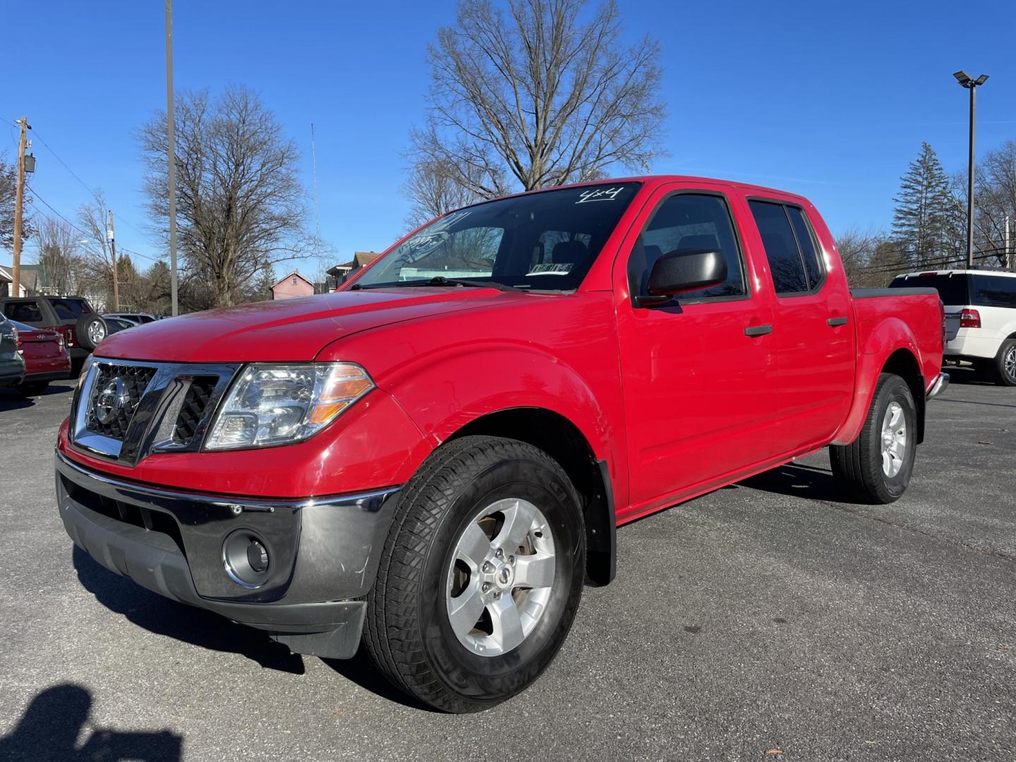 2011 Nissan Frontier SL Crew Cab 4WD (1N6AD0EV1BC) with an 4.0L V6 DOHC 24V engine, 5-Speed Automatic transmission, located at 101 N. Main Street, Muncy, PA, 17756, (570) 546-5462, 41.207691, -76.785942 - Photo#0