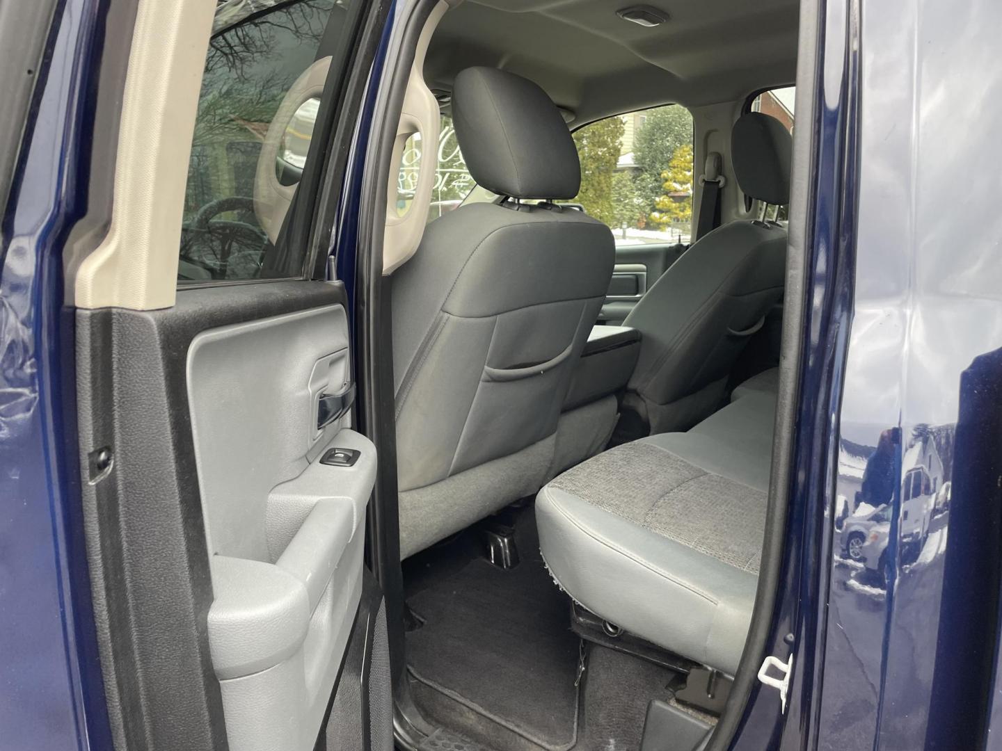 2016 BLUE RAM 1500 SLT Quad Cab 4WD (1C6RR7GTXGS) with an 5.7L V8 OHV 16V engine, 6A transmission, located at 101 N. Main Street, Muncy, PA, 17756, (570) 546-5462, 41.207691, -76.785942 - Photo#6