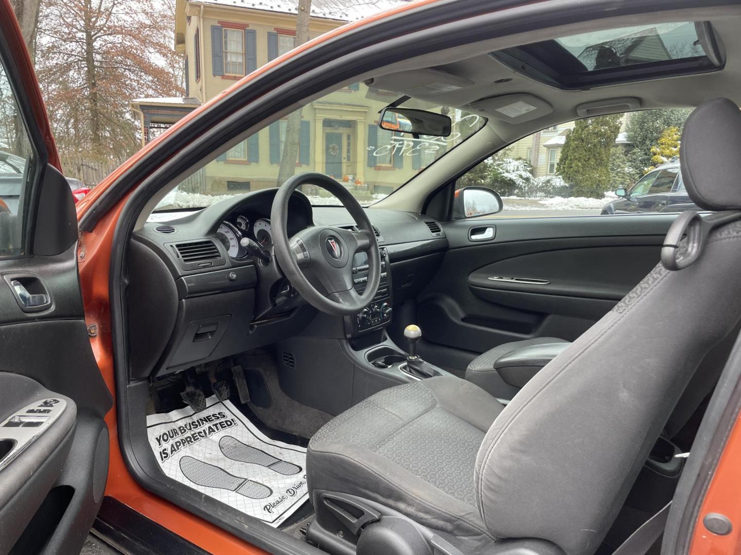 2007 Pontiac G5 Coupe (1G2AL15F377) with an 2.2L L4 DOHC 16V engine, located at 101 N. Main Street, Muncy, PA, 17756, (570) 546-5462, 41.207691, -76.785942 - Photo#4