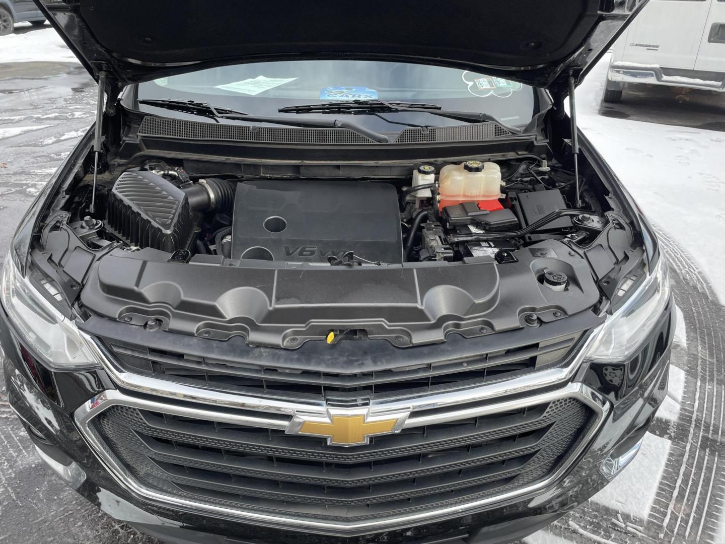 2019 black /black Chevrolet Traverse LT Cloth AWD (1GNEVGKW0KJ) with an 3.6L V6 DOHC 24V engine, 9A transmission, located at 101 N. Main Street, Muncy, PA, 17756, (570) 546-5462, 41.207691, -76.785942 - Photo#10