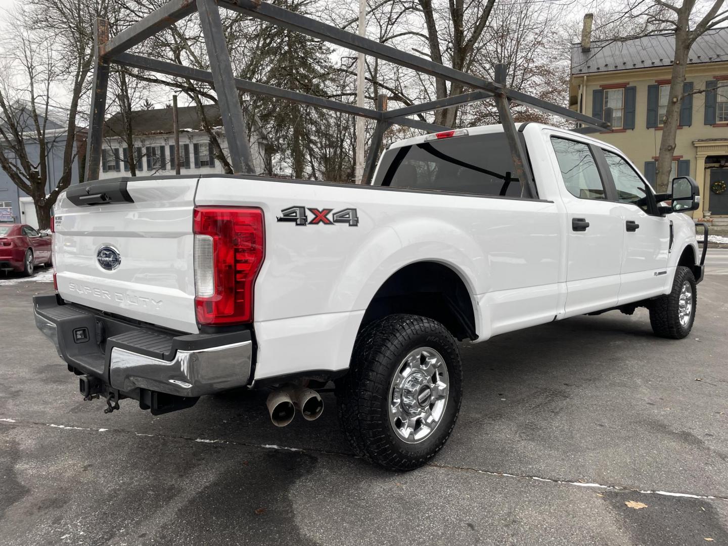 2018 White Ford F-250 SD XL Crew Cab Long Bed 4WD (1FT7W2BT8JE) with an 6.7L V8 OHV 16V DIESEL engine, 6A transmission, located at 101 N. Main Street, Muncy, PA, 17756, (570) 546-5462, 41.207691, -76.785942 - Photo#2