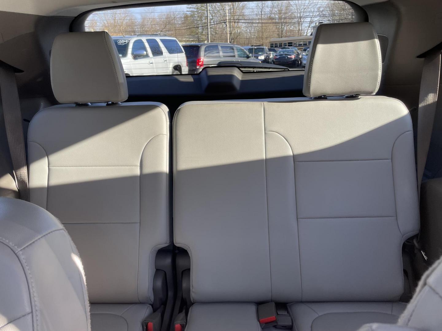 2018 Chevrolet Traverse LT Feather AWD (1GNEVHKW2JJ) with an 3.6L V6 DOHC 24V engine, 9A transmission, located at 101 N. Main Street, Muncy, PA, 17756, (570) 546-5462, 41.207691, -76.785942 - Photo#9