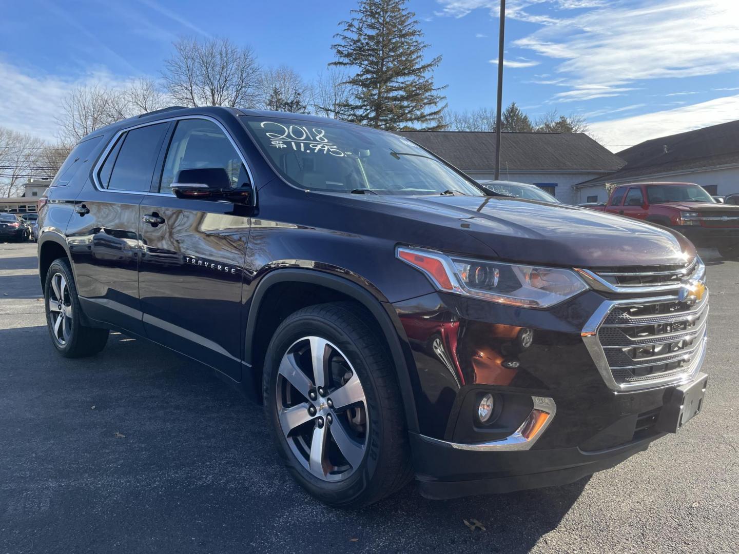 2018 Chevrolet Traverse LT Feather AWD (1GNEVHKW2JJ) with an 3.6L V6 DOHC 24V engine, 9A transmission, located at 101 N. Main Street, Muncy, PA, 17756, (570) 546-5462, 41.207691, -76.785942 - Photo#1