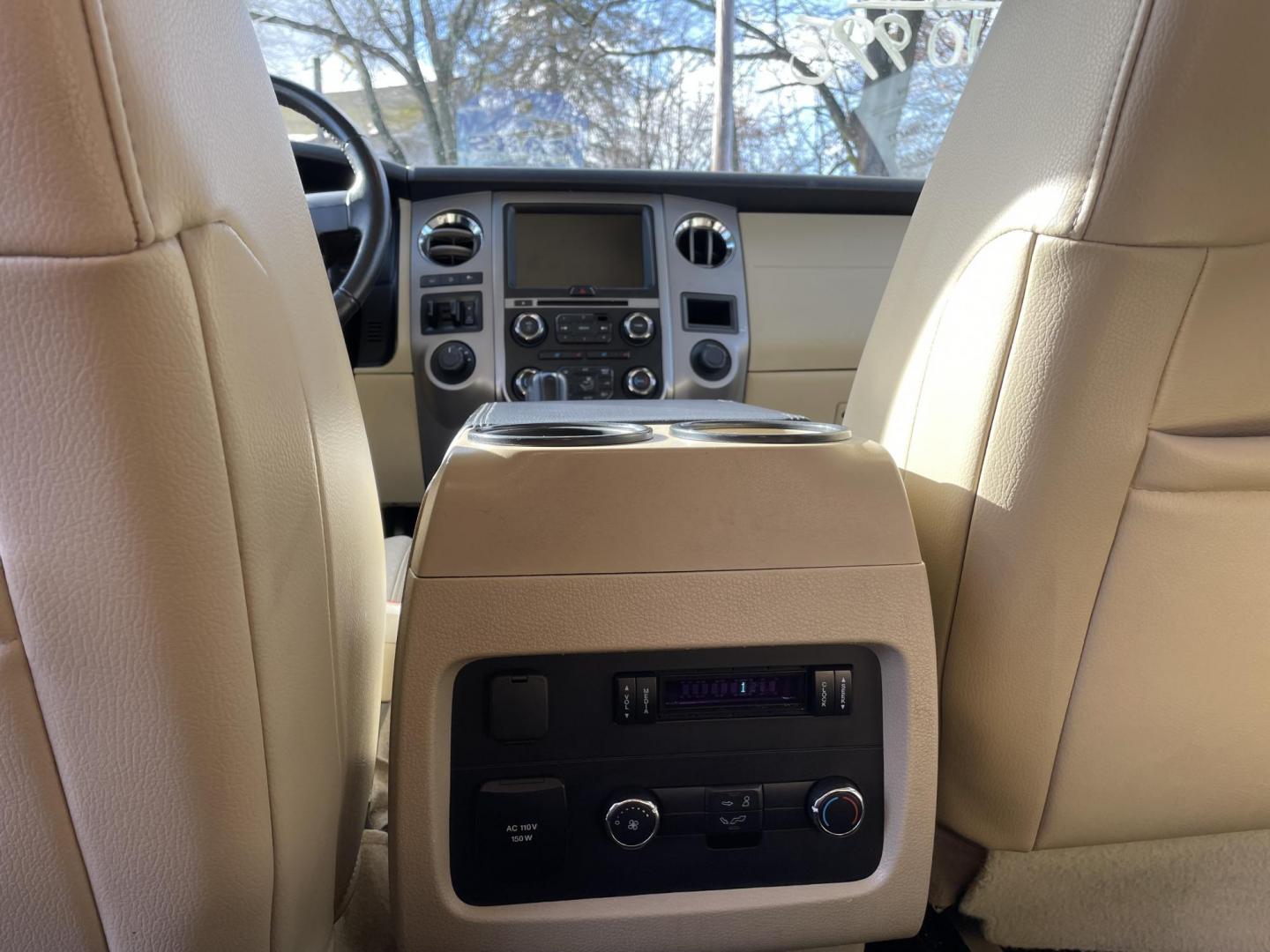 2017 White Ford Expedition EL XLT 4WD (1FMJK1JT8HE) with an 3.5L V6 DOHC 24V FFV engine, 6A transmission, located at 101 N. Main Street, Muncy, PA, 17756, (570) 546-5462, 41.207691, -76.785942 - Photo#6