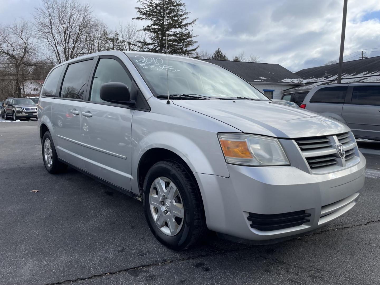 2010 Dodge Grand Caravan SE (2D4RN4DEXAR) with an 3.3L V6 OHV 12V engine, 4-Speed Automatic transmission, located at 101 N. Main Street, Muncy, PA, 17756, (570) 546-5462, 41.207691, -76.785942 - Photo#0