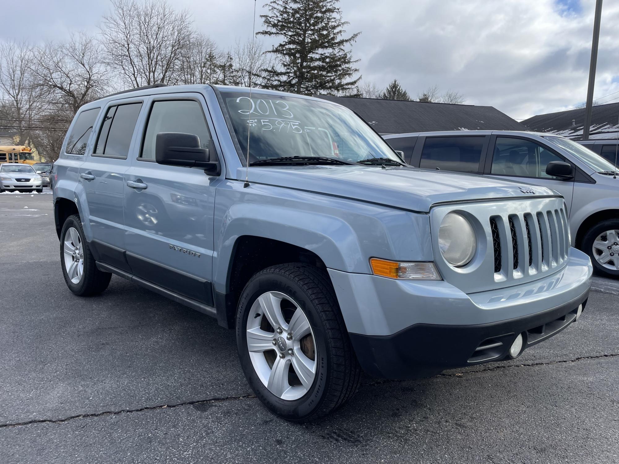 photo of 2013 Jeep Patriot Latitude 4WD