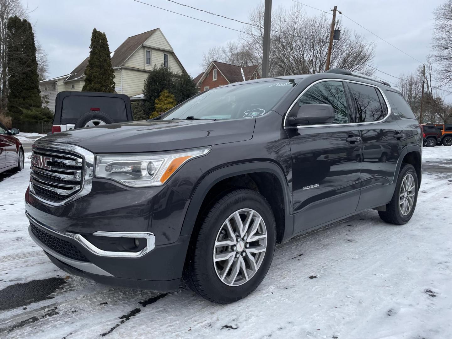 2017 GMC Acadia SLE-2 AWD (1GKKNSLS1HZ) with an 2.5L L4 DOHC 16V engine, 6A transmission, located at 101 N. Main Street, Muncy, PA, 17756, (570) 546-5462, 41.207691, -76.785942 - Photo#1