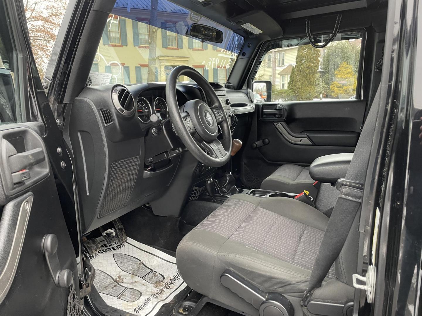 2011 black /black Jeep Wrangler Unlimited Sport 4WD (1J4BA3H1XBL) with an 3.8L V6 OHV 12V engine, located at 101 N. Main Street, Muncy, PA, 17756, (570) 546-5462, 41.207691, -76.785942 - Photo#7