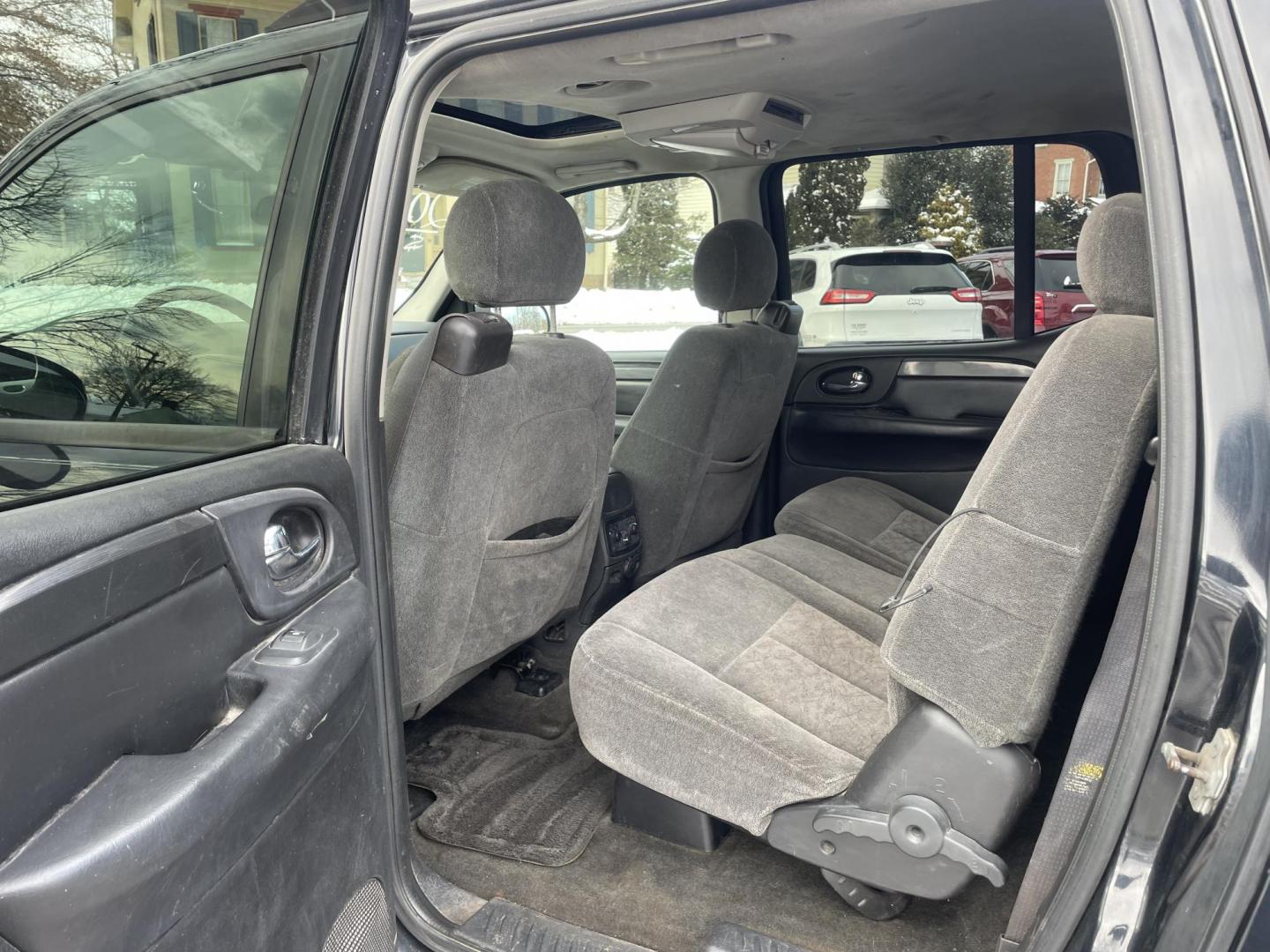 2006 black GMC Envoy XL SLE 4WD (1GKET16S766) with an 4.2L L6 DOHC 24V engine, 4-Speed Automatic Overdrive transmission, located at 101 N. Main Street, Muncy, PA, 17756, (570) 546-5462, 41.207691, -76.785942 - Photo#5