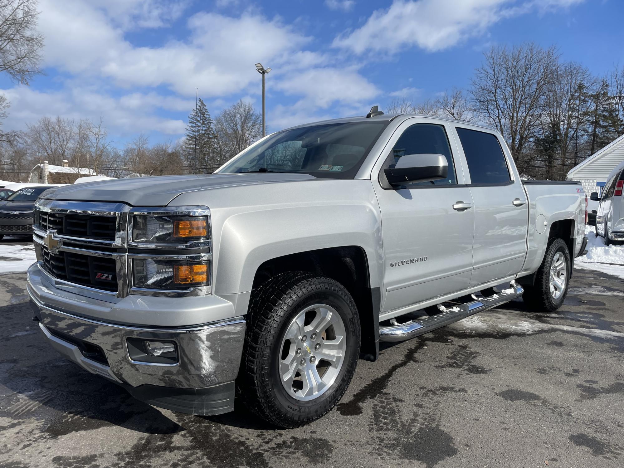 photo of 2015 Chevrolet Silverado 1500 LT Crew Cab 4WD