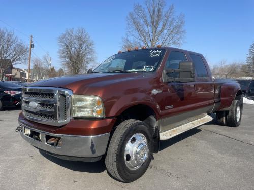 2005 Ford F-350 SD Lariat Crew Cab 4WD DRW