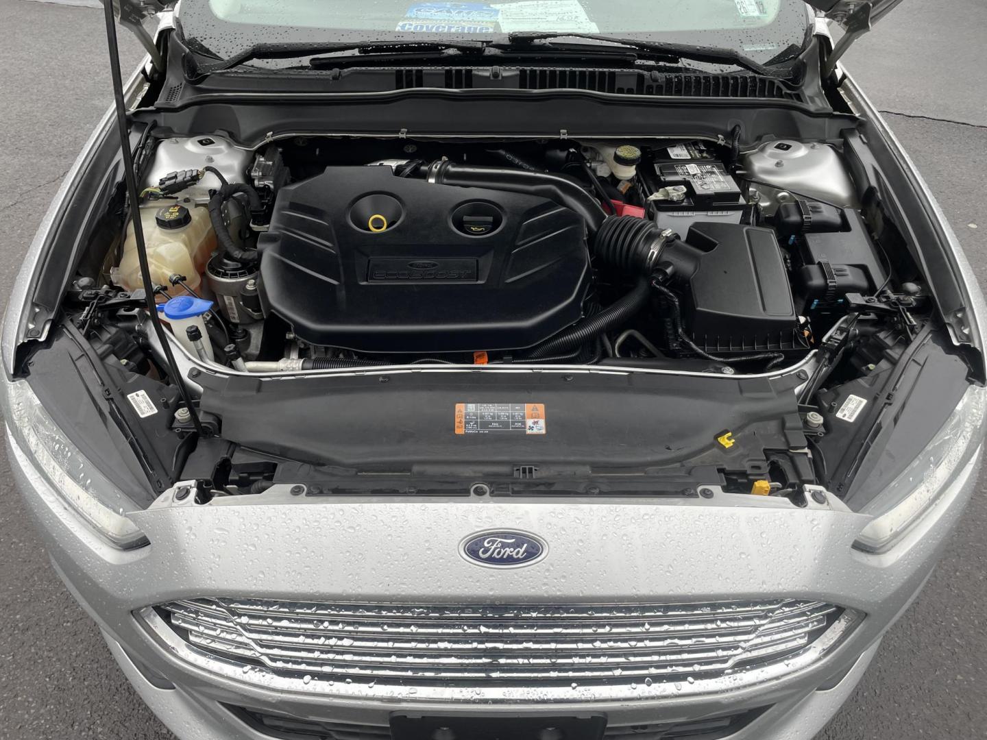 2016 /black Ford Fusion SE AWD (3FA6P0T97GR) with an 2.0L L4 DOHC 16V engine, 6A transmission, located at 101 N. Main Street, Muncy, PA, 17756, (570) 546-5462, 41.207691, -76.785942 - Photo#8