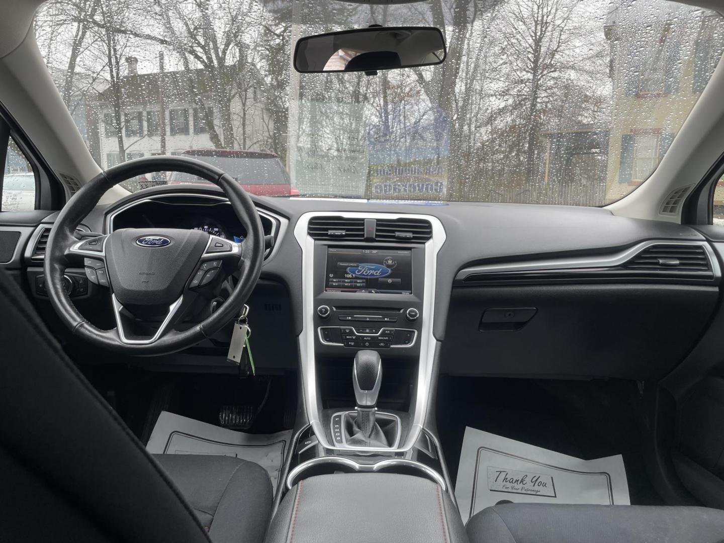 2016 /black Ford Fusion SE AWD (3FA6P0T97GR) with an 2.0L L4 DOHC 16V engine, 6A transmission, located at 101 N. Main Street, Muncy, PA, 17756, (570) 546-5462, 41.207691, -76.785942 - Photo#4