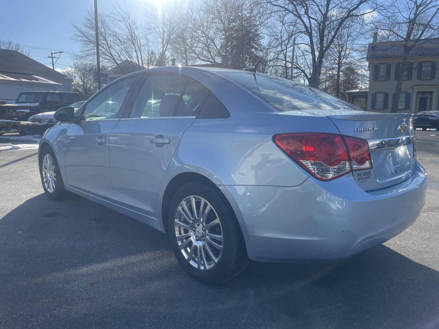 2011 BLUE Chevrolet Cruze LTZ (1G1PK5S94B7) with an 1.4L L4 DOHC 16V TURBO engine, 6-Speed Manual transmission, located at 101 N. Main Street, Muncy, PA, 17756, (570) 546-5462, 41.207691, -76.785942 - Photo#4