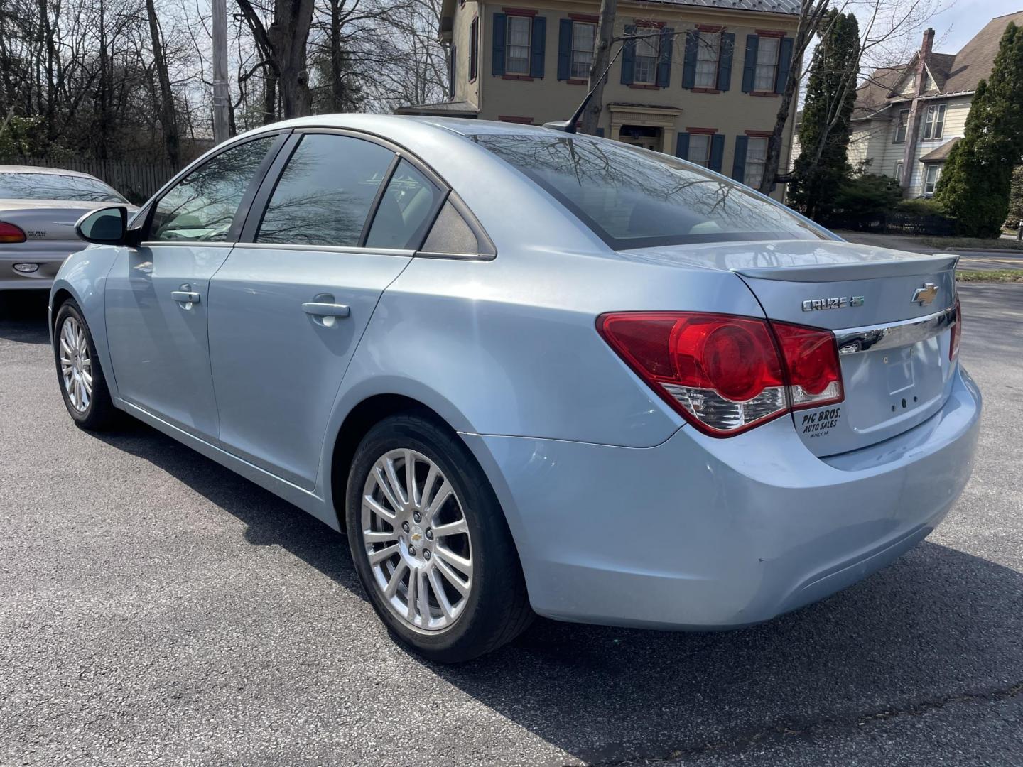 2011 BLUE Chevrolet Cruze LTZ (1G1PK5S94B7) with an 1.4L L4 DOHC 16V TURBO engine, 6-Speed Manual transmission, located at 101 N. Main Street, Muncy, PA, 17756, (570) 546-5462, 41.207691, -76.785942 - Photo#2