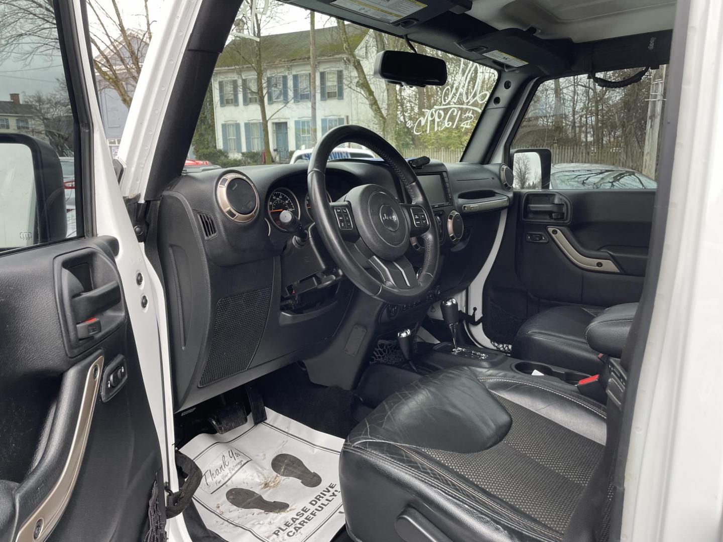 2016 White /black Jeep Wrangler Unlimited Sahara 4WD (1C4BJWEG2GL) with an 3.6L V6 DOHC 24V FFV engine, located at 101 N. Main Street, Muncy, PA, 17756, (570) 546-5462, 41.207691, -76.785942 - Photo#6