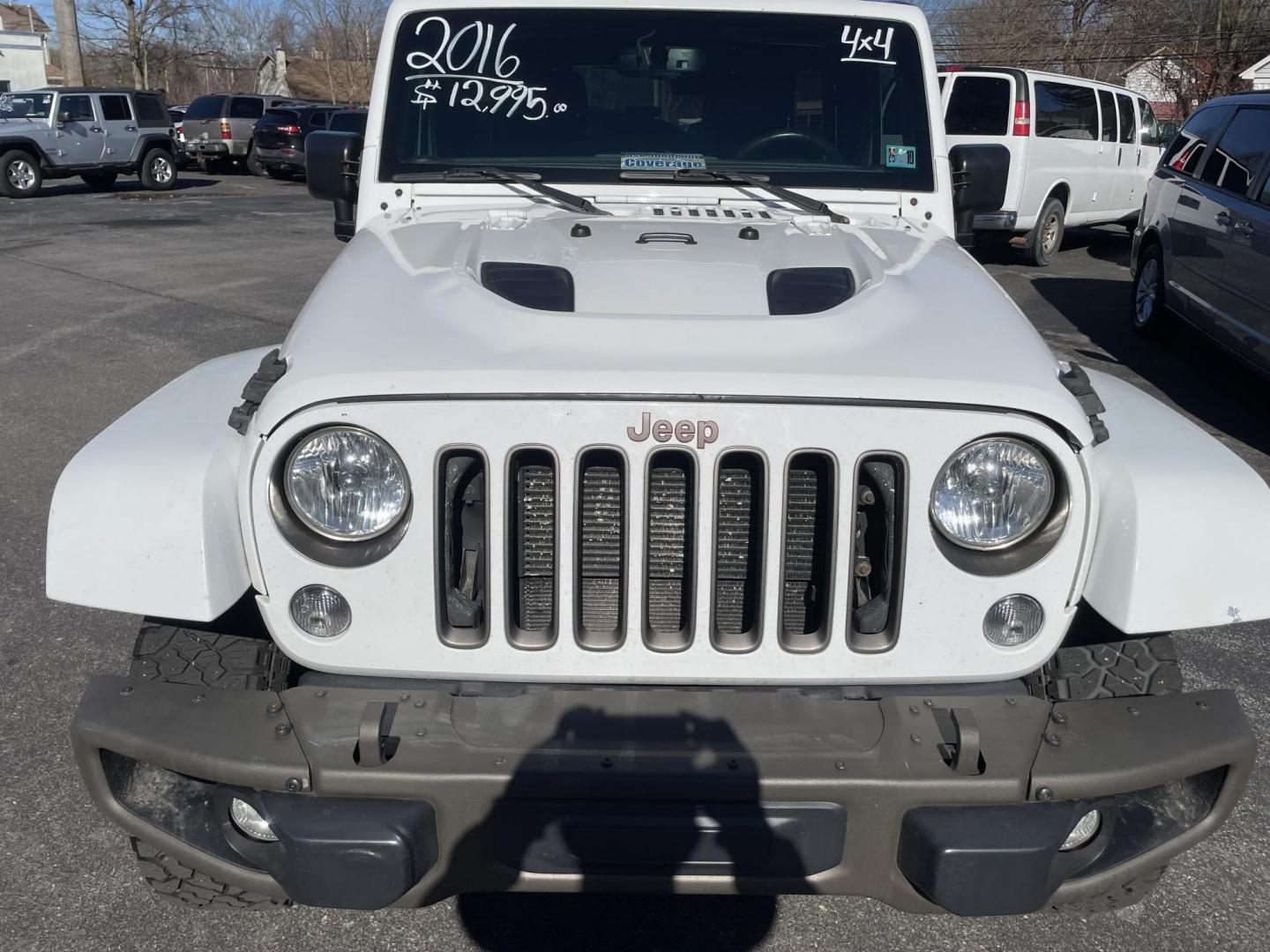 2016 White /black Jeep Wrangler Unlimited Sahara 4WD (1C4BJWEG2GL) with an 3.6L V6 DOHC 24V FFV engine, located at 101 N. Main Street, Muncy, PA, 17756, (570) 546-5462, 41.207691, -76.785942 - Photo#10