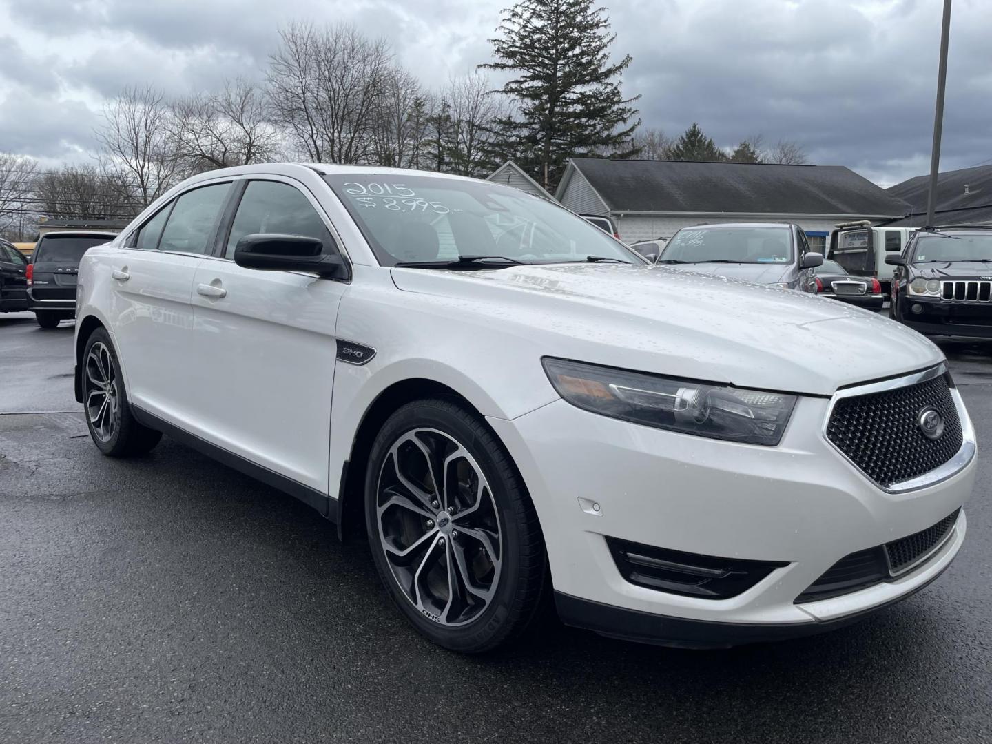 2015 White /black Ford Taurus SHO AWD (1FAHP2KT2FG) with an 3.5L V6 DOHC 24V engine, 6-Speed Automatic transmission, located at 101 N. Main Street, Muncy, PA, 17756, (570) 546-5462, 41.207691, -76.785942 - Photo#1