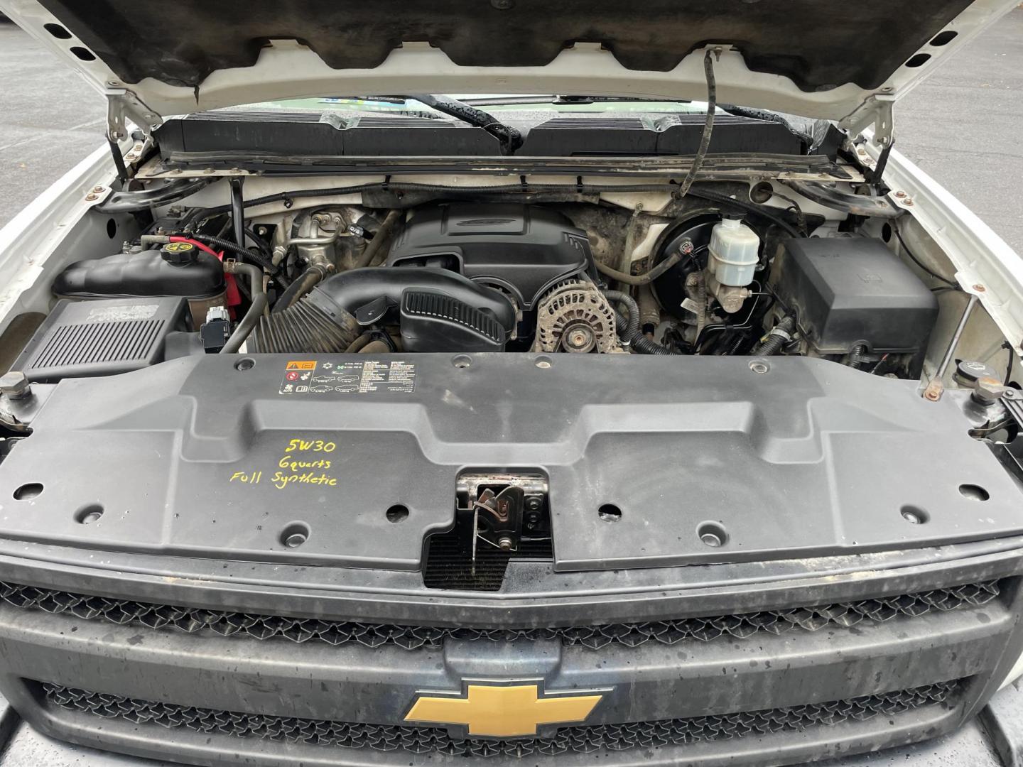2013 White Chevrolet Silverado 1500 Work Truck Ext. Cab 4WD (1GCRKPE70DZ) with an 5.3L V8 OHV 16V FFV engine, located at 101 N. Main Street, Muncy, PA, 17756, (570) 546-5462, 41.207691, -76.785942 - Photo#6