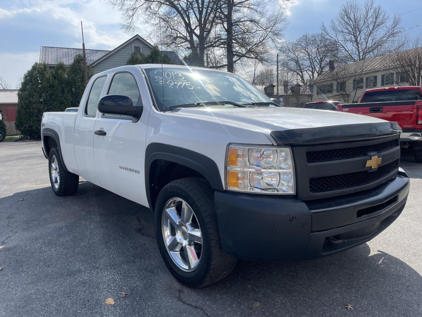 2013 White Chevrolet Silverado 1500 Work Truck Ext. Cab 4WD (1GCRKPE70DZ) with an 5.3L V8 OHV 16V FFV engine, located at 101 N. Main Street, Muncy, PA, 17756, (570) 546-5462, 41.207691, -76.785942 - Photo#2