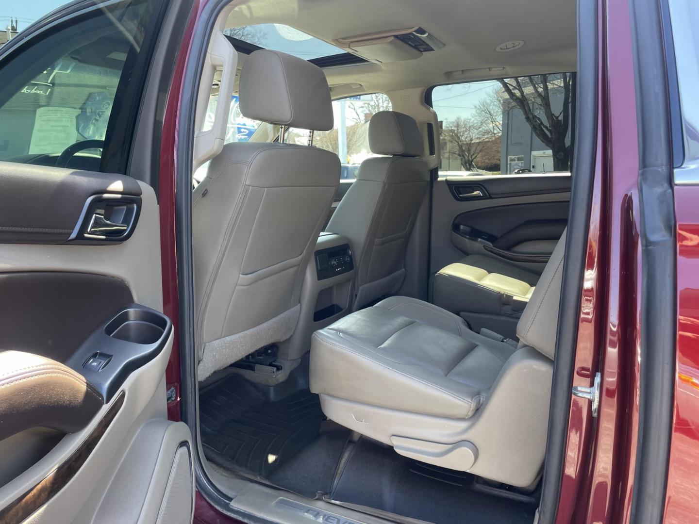 2016 burgandy /tan Chevrolet Suburban LT 4WD (1GNSKHKCXGR) with an 5.3L V8 OHV 16V engine, 6A transmission, located at 101 N. Main Street, Muncy, PA, 17756, (570) 546-5462, 41.207691, -76.785942 - Photo#10