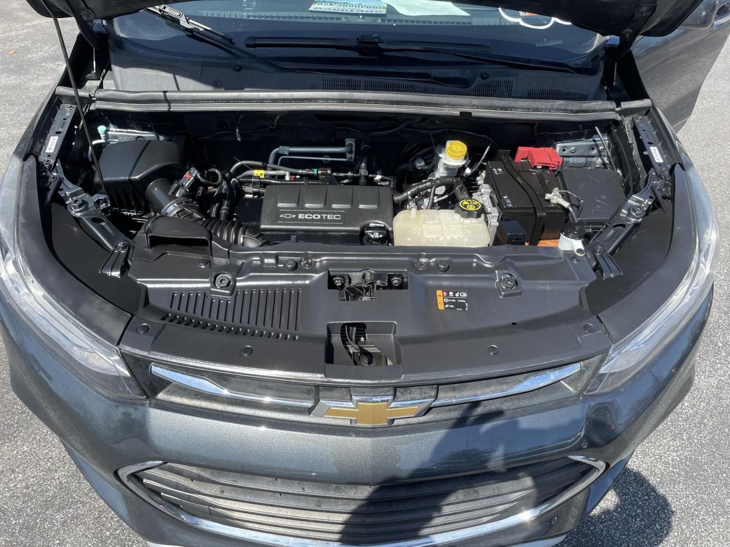 2017 Chevrolet Trax LT AWD (3GNCJPSB2HL) with an 1.4L L4 DOHC 16V engine, 6A transmission, located at 101 N. Main Street, Muncy, PA, 17756, (570) 546-5462, 41.207691, -76.785942 - Photo#8