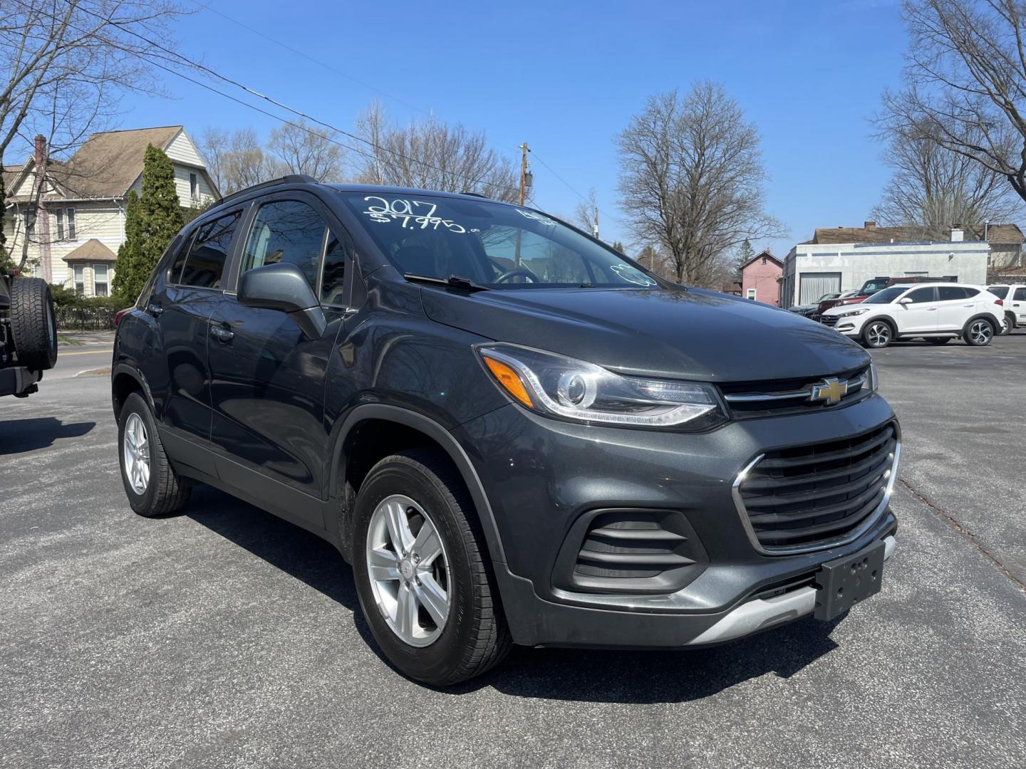 2017 Chevrolet Trax LT AWD (3GNCJPSB2HL) with an 1.4L L4 DOHC 16V engine, 6A transmission, located at 101 N. Main Street, Muncy, PA, 17756, (570) 546-5462, 41.207691, -76.785942 - Photo#3