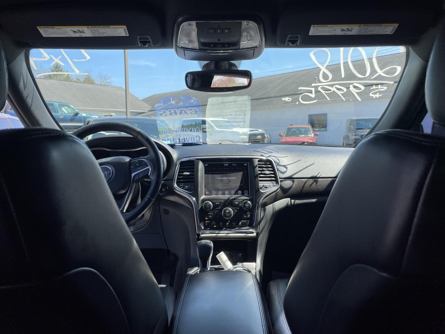 2018 Jeep Grand Cherokee Laredo 4WD (1C4RJFAGXJC) with an 3.6L V6 DOHC 24V engine, 8A transmission, located at 101 N. Main Street, Muncy, PA, 17756, (570) 546-5462, 41.207691, -76.785942 - Photo#6