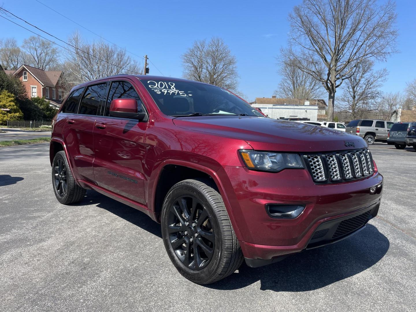 2018 Jeep Grand Cherokee Laredo 4WD (1C4RJFAGXJC) with an 3.6L V6 DOHC 24V engine, 8A transmission, located at 101 N. Main Street, Muncy, PA, 17756, (570) 546-5462, 41.207691, -76.785942 - Photo#1