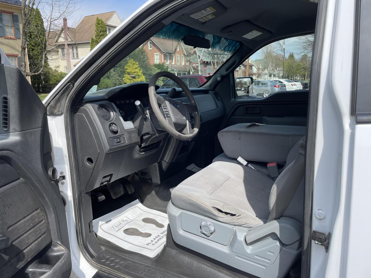 2014 White Ford F-150 XL Work Truck 2WD (1FTMF1CMXEK) with an 3.7L V6 DOHC 24V engine, 6-Speed Automatic transmission, located at 101 N. Main Street, Muncy, PA, 17756, (570) 546-5462, 41.207691, -76.785942 - Photo#6