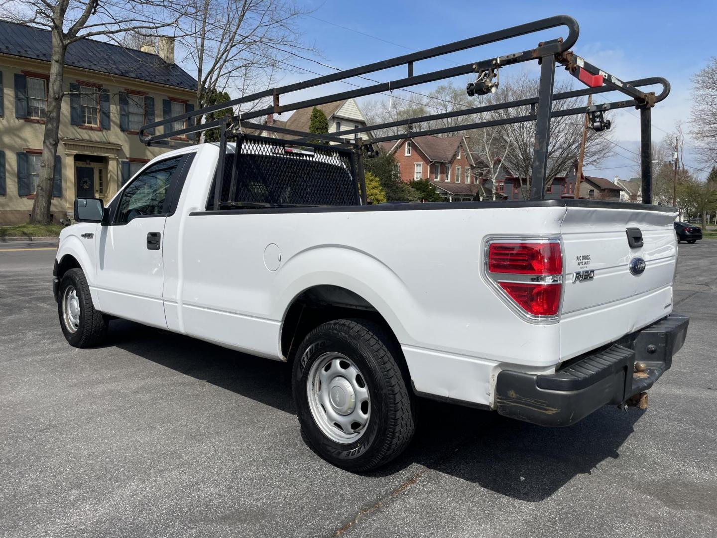 2014 White Ford F-150 XL Work Truck 2WD (1FTMF1CMXEK) with an 3.7L V6 DOHC 24V engine, 6-Speed Automatic transmission, located at 101 N. Main Street, Muncy, PA, 17756, (570) 546-5462, 41.207691, -76.785942 - Photo#2