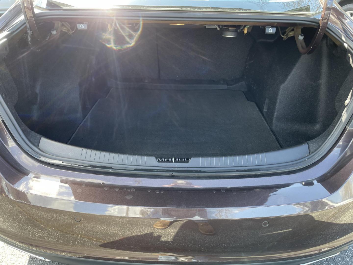 2016 Chevrolet Malibu Premier (1G1ZH5SX6GF) with an 2.0L L4 DOHC 16V engine, 6A transmission, located at 101 N. Main Street, Muncy, PA, 17756, (570) 546-5462, 41.207691, -76.785942 - Photo#7