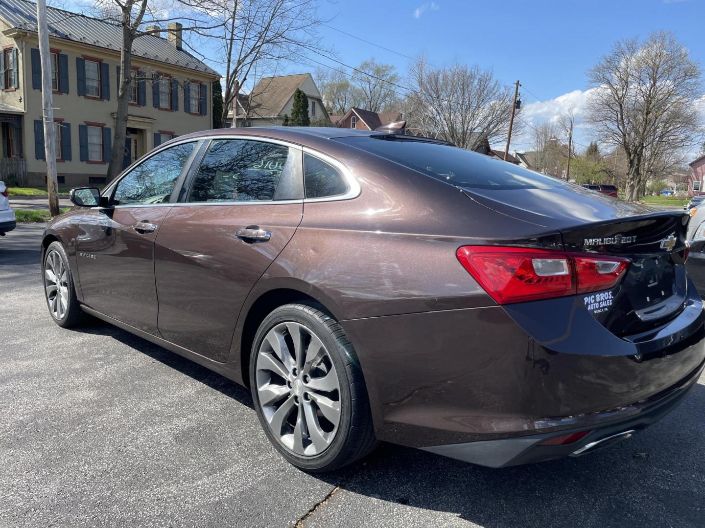 2016 Chevrolet Malibu Premier (1G1ZH5SX6GF) with an 2.0L L4 DOHC 16V engine, 6A transmission, located at 101 N. Main Street, Muncy, PA, 17756, (570) 546-5462, 41.207691, -76.785942 - Photo#2