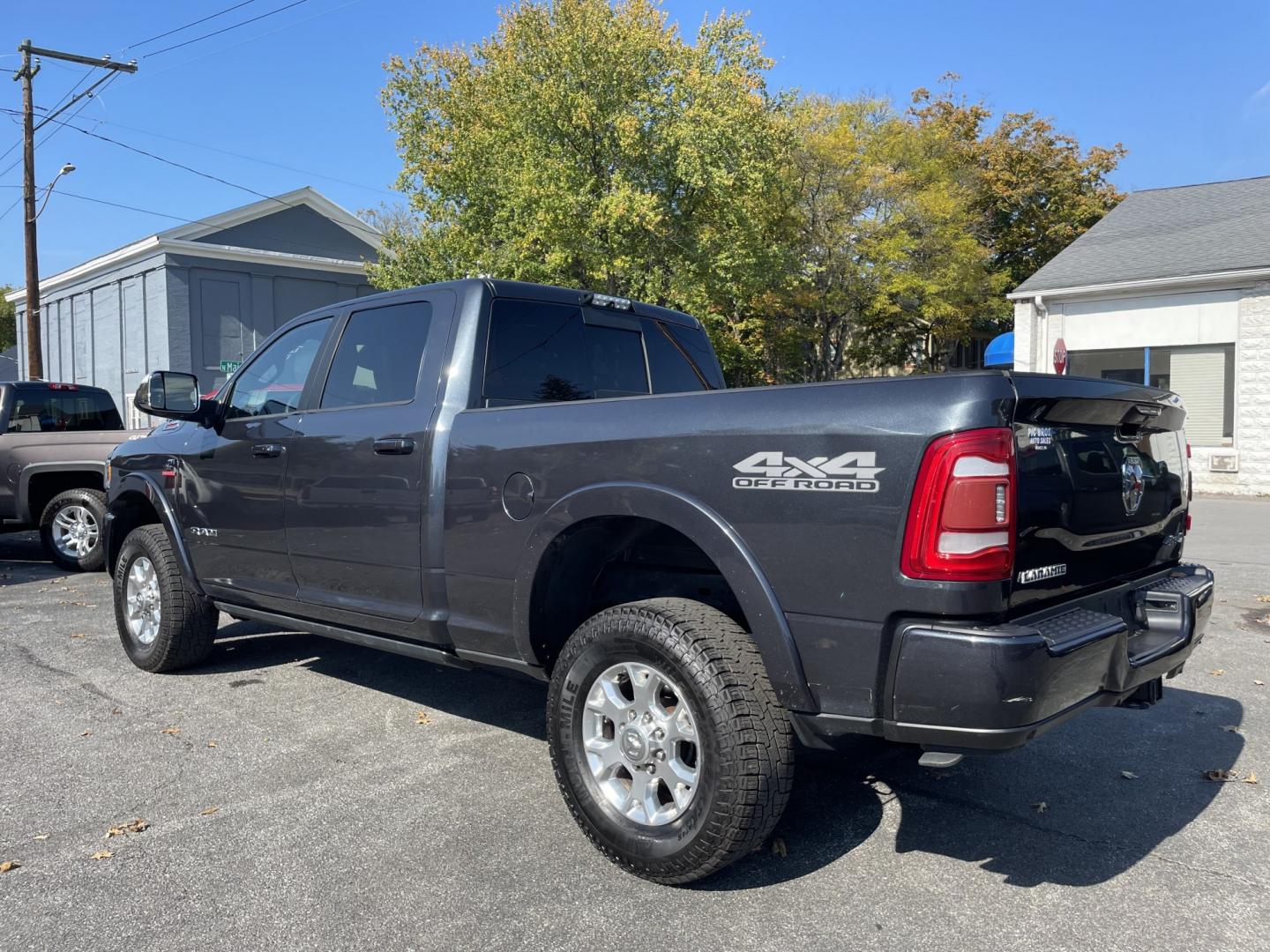 2019 /black RAM 2500 Laramie Crew Cab SWB 4WD (3C6UR5FL3KG) with an 6.7L L6 OHV 24V TURBO DIESEL engine, 6A transmission, located at 101 N. Main Street, Muncy, PA, 17756, (570) 546-5462, 41.207691, -76.785942- Photo#2
