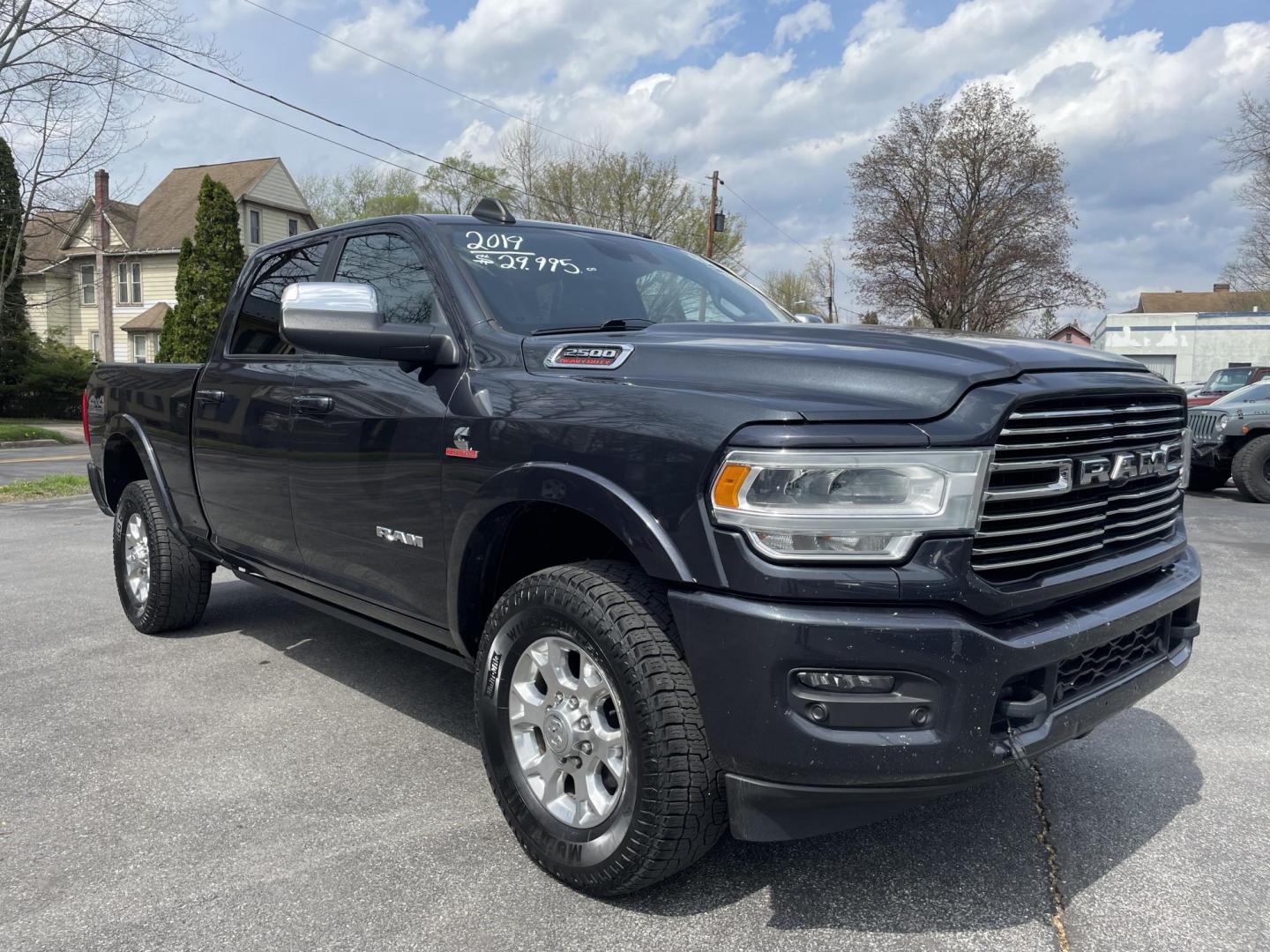 2019 /black RAM 2500 Laramie Crew Cab SWB 4WD (3C6UR5FL3KG) with an 6.7L L6 OHV 24V TURBO DIESEL engine, 6A transmission, located at 101 N. Main Street, Muncy, PA, 17756, (570) 546-5462, 41.207691, -76.785942 - Photo#1