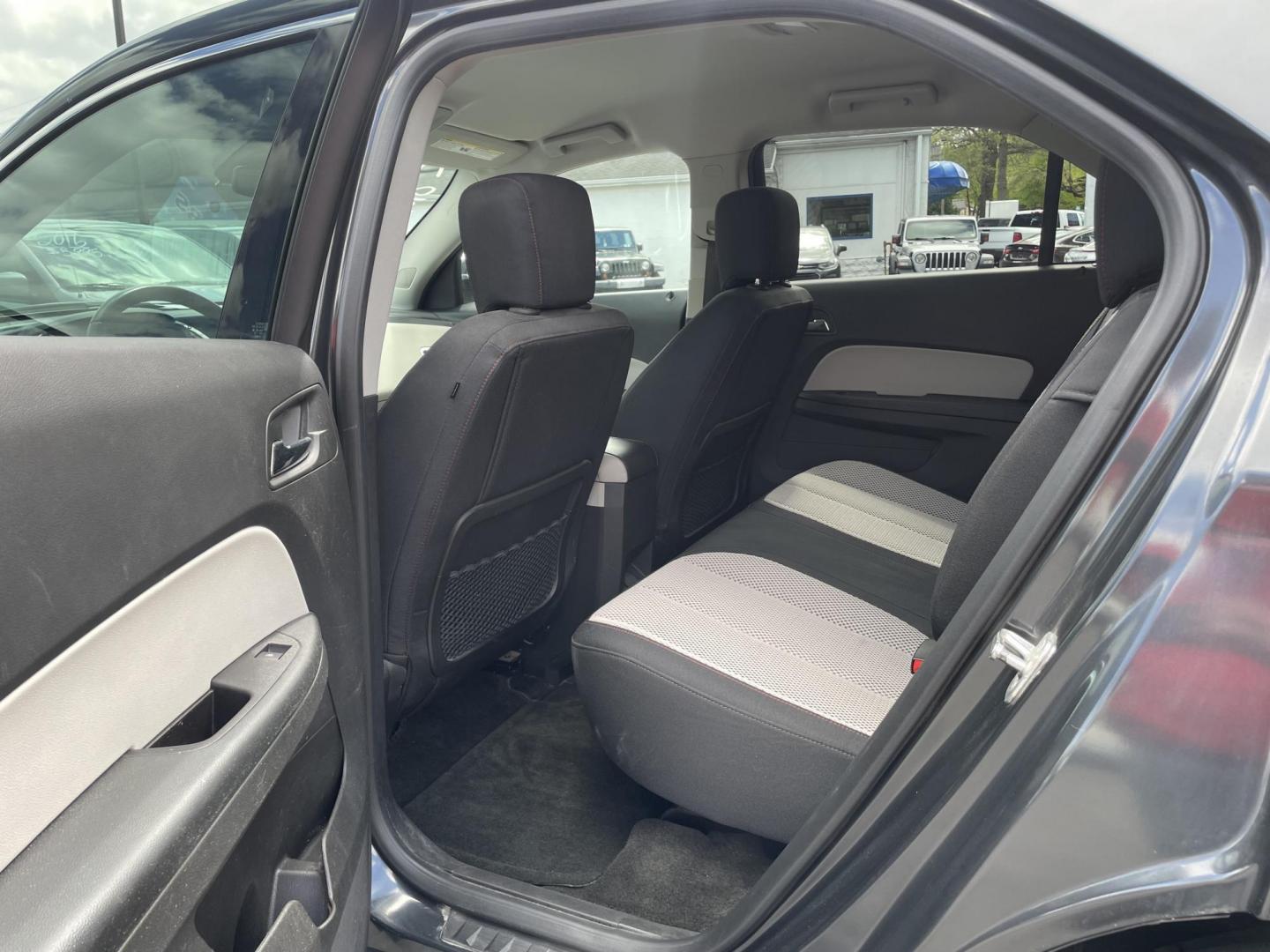 2013 Chevrolet Equinox 1LT AWD (2GNFLEEK7D6) with an 2.4L L4 DOHC 16V engine, 6-Speed Automatic transmission, located at 101 N. Main Street, Muncy, PA, 17756, (570) 546-5462, 41.207691, -76.785942 - Photo#5