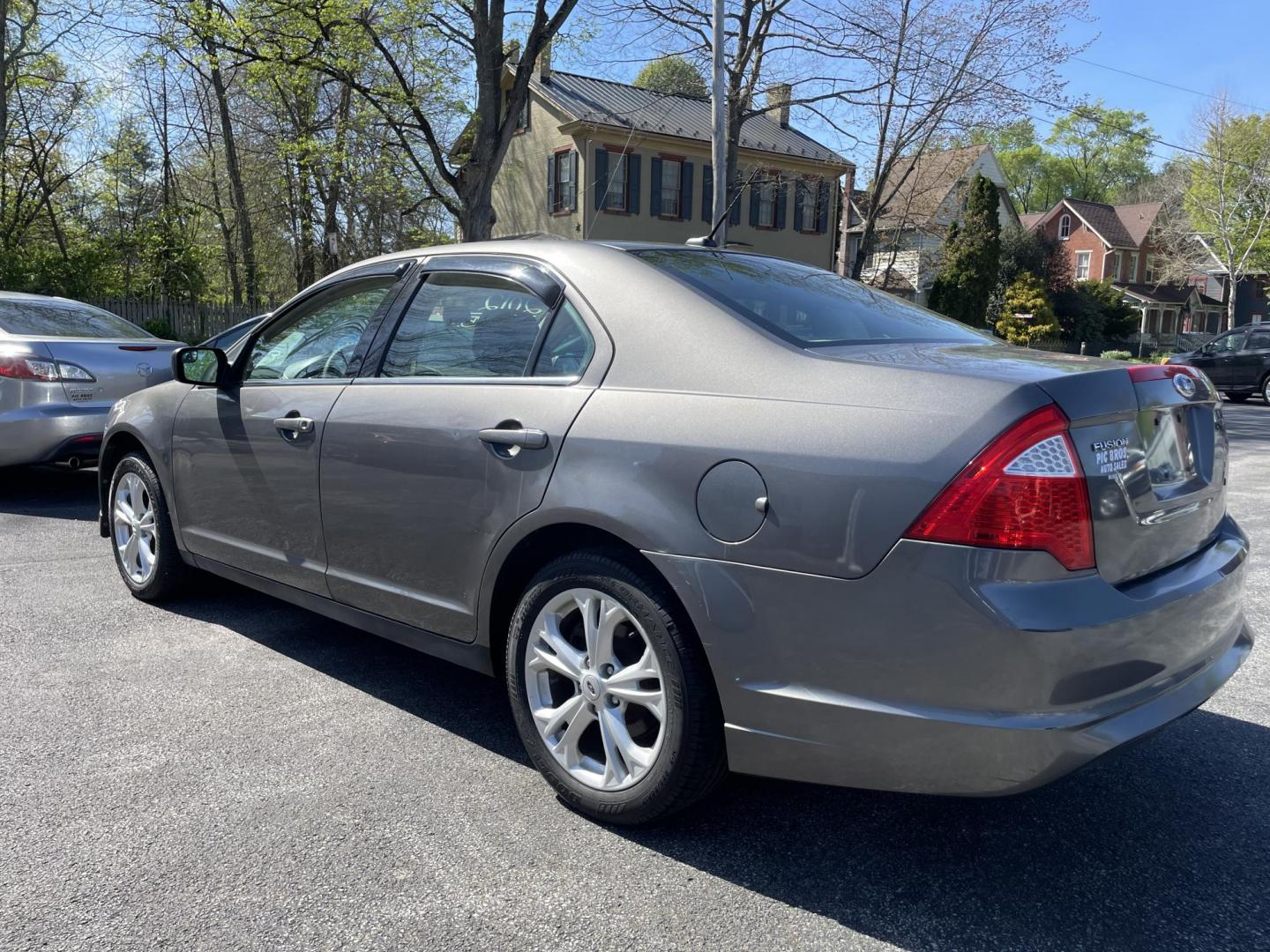 2012 Ford Fusion SE (3FAHP0HAXCR) with an 2.5L L4 DOHC 16V engine, located at 101 N. Main Street, Muncy, PA, 17756, (570) 546-5462, 41.207691, -76.785942 - Photo#1