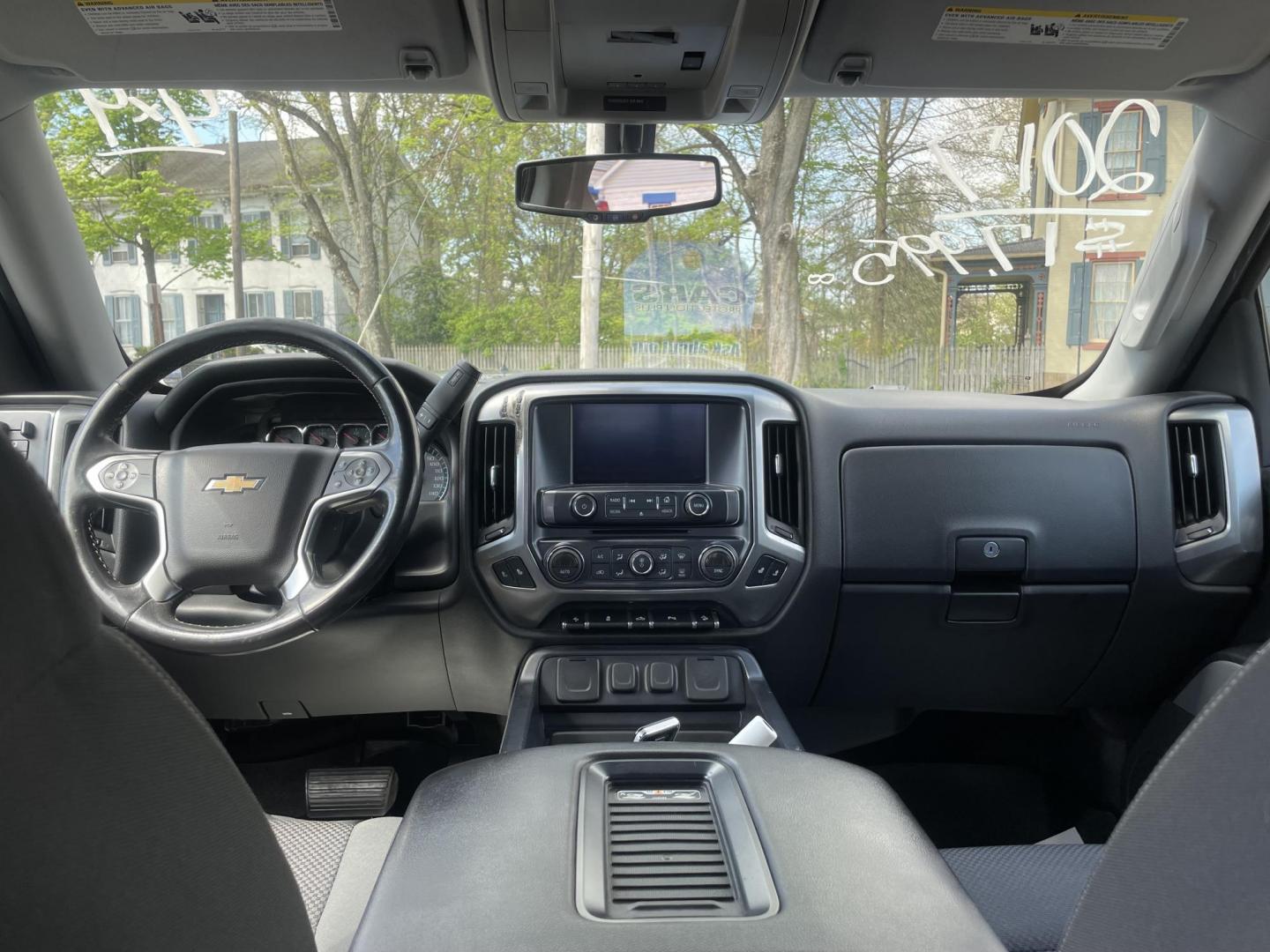 2017 Chevrolet Silverado 1500 LT Crew Cab 4WD (3GCUKREC1HG) with an 5.3L V8 OHV 16V engine, 6A transmission, located at 101 N. Main Street, Muncy, PA, 17756, (570) 546-5462, 41.207691, -76.785942 - Photo#6